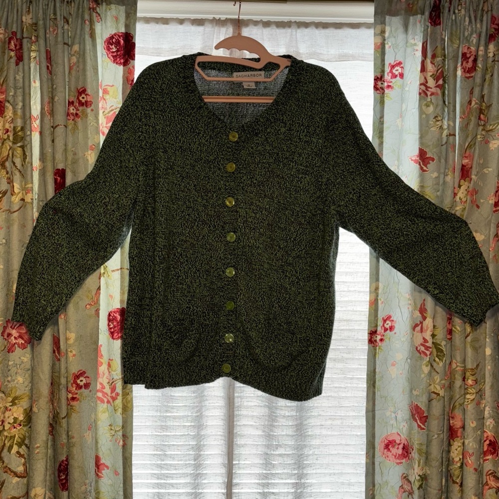 SAGHARBOR WOMENS. Women's Green Button-Up Sweater